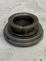 Clutch Release Bearing Assembly 1-3/8&quot; ID 2-7/8&quot; OD 1/2&quot; Belt Diameter  - $689.29 MXN