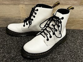 Dr Doc Martens Luana White Combat Boots Womens Size 8 L Air Wair #AW004 - $48.37