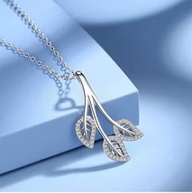 925 Sterling Silver Leaf Pendant Necklace Leaf Charm Necklace Woman&#39;s Ne... - £42.23 GBP