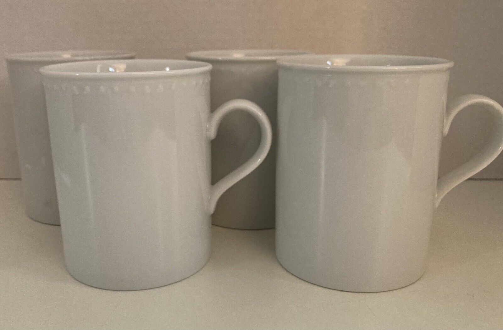 4 Crate & Barrel Staccato White Coffee Mugs Kathleen Wills Japan 3 7/8" Dotted - $34.53