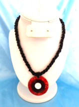 UNB Women&#39;s Pendant Necklace Black Seed Beads Red Black White Circle Pendant - $9.50