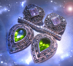 FREE W $59 HAUNTED EARRINGS THE SECRET LUCK GODDESS GOLDEN ROYAL COLLECT... - $0.00