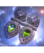 FREE W $59 HAUNTED EARRINGS THE SECRET LUCK GODDESS GOLDEN ROYAL COLLECT... - $0.00