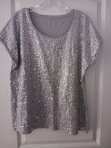 CHICO&#39;S Sz. 2 (Large) Gray soft knit top with Sequins in Front Cotton/poly - £14.51 GBP