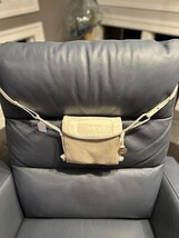 Brahmin Woven Natural Canvas Leather Crossbody Organiser Bag - €51,15 EUR Brahmin Woven Natural Canvas Leather Crossbody Organiser Bag - €51,15 EUR