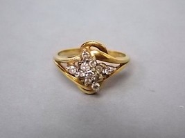 Vintage Estate Women&#39;s 14K Gold Diamond Cluster Ring 3.3g E1661 - £272.56 GBP