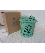 AVON 2001 BUTTERFLY GARDEN PIERCED TIN LANTERN GREEN W/TEALIGHT 5.5&quot; H NEW - $240.99 MXN