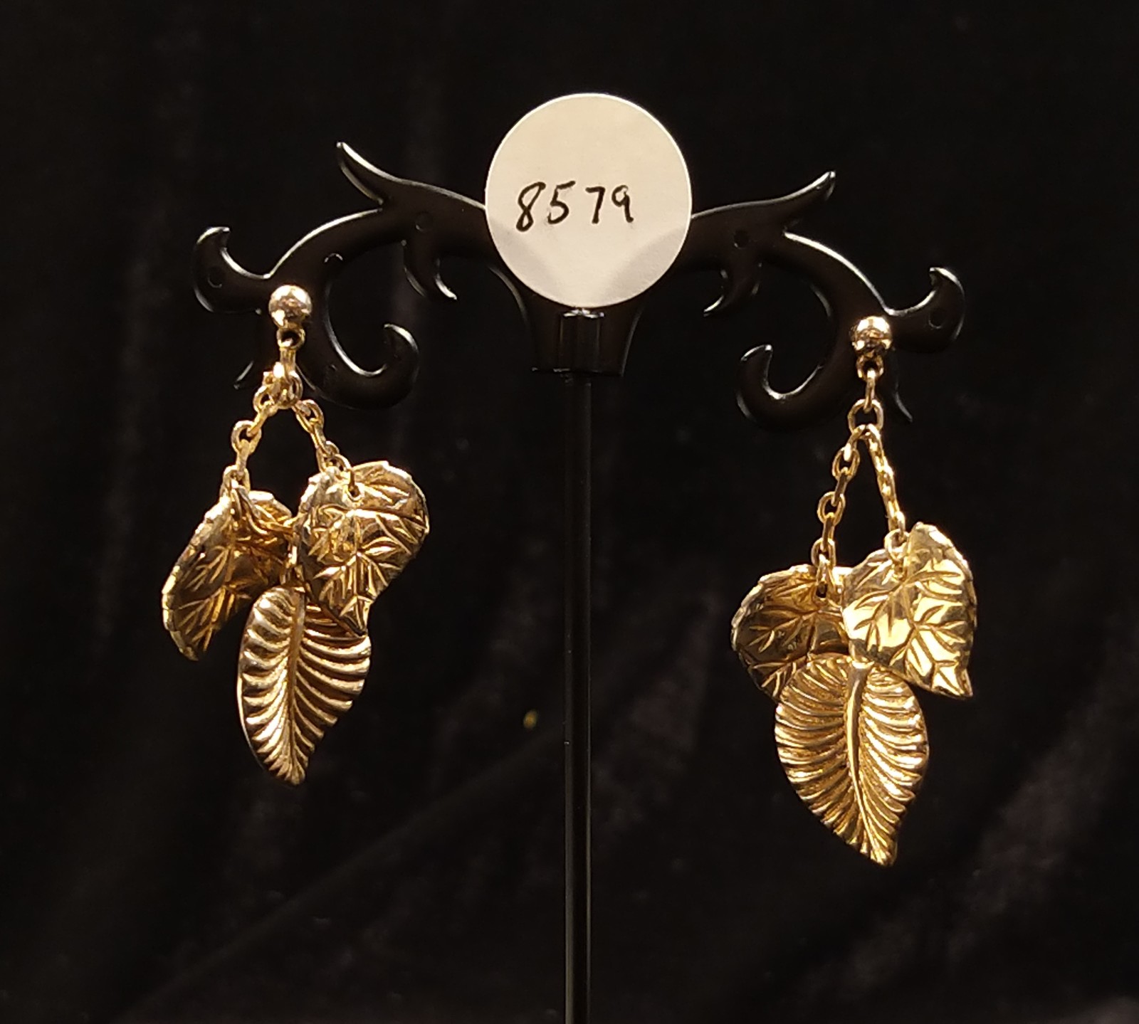 Primary image for Vintage Gold Tone Leaf Dangle Earrings Pierced Post