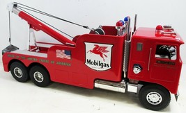 Mobil Kenworth COE Tow Truck Smith Miller - $2,195.00