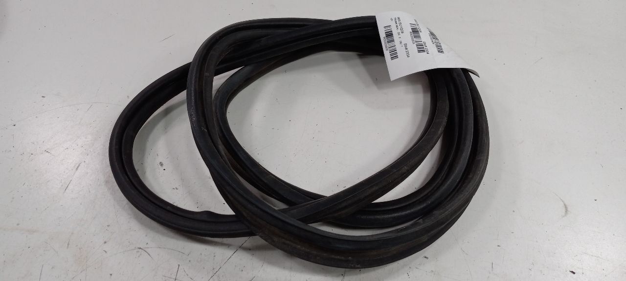 Subaru Legacy Trunk Lid Hatch Door Rear Back Rubber Seal 2009 2008 2007 ... - $49.84