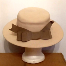 Womens Janet Originals Boater Hat VTG Beige Ribbon Accent Union Made USA - $19.75