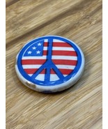 Vintage Peace Symbol American Flag Button Pin USA KG JD - $150.53 MXN