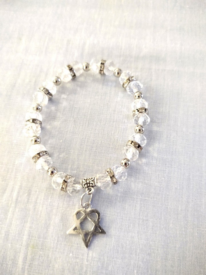 CLEAR CRYSTAL BEADS with HEARTAGRAM and RHINESTONE RINGS STRETCH BRACELET 7" Item image 2
