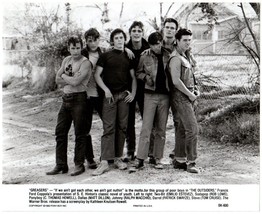 *Coppola&#39;s THE OUTSIDERS (1983) Dillon, Cruise, Swayze, Lowe, Howell, Es... - £59.95 GBP