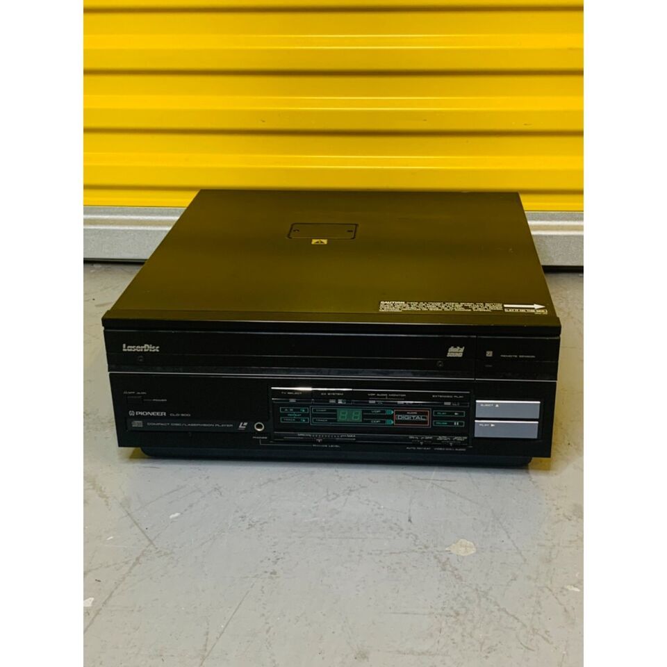 Pioneer LaserDisc Player CLD-900 For Parts Powers On No Remote - $18.99