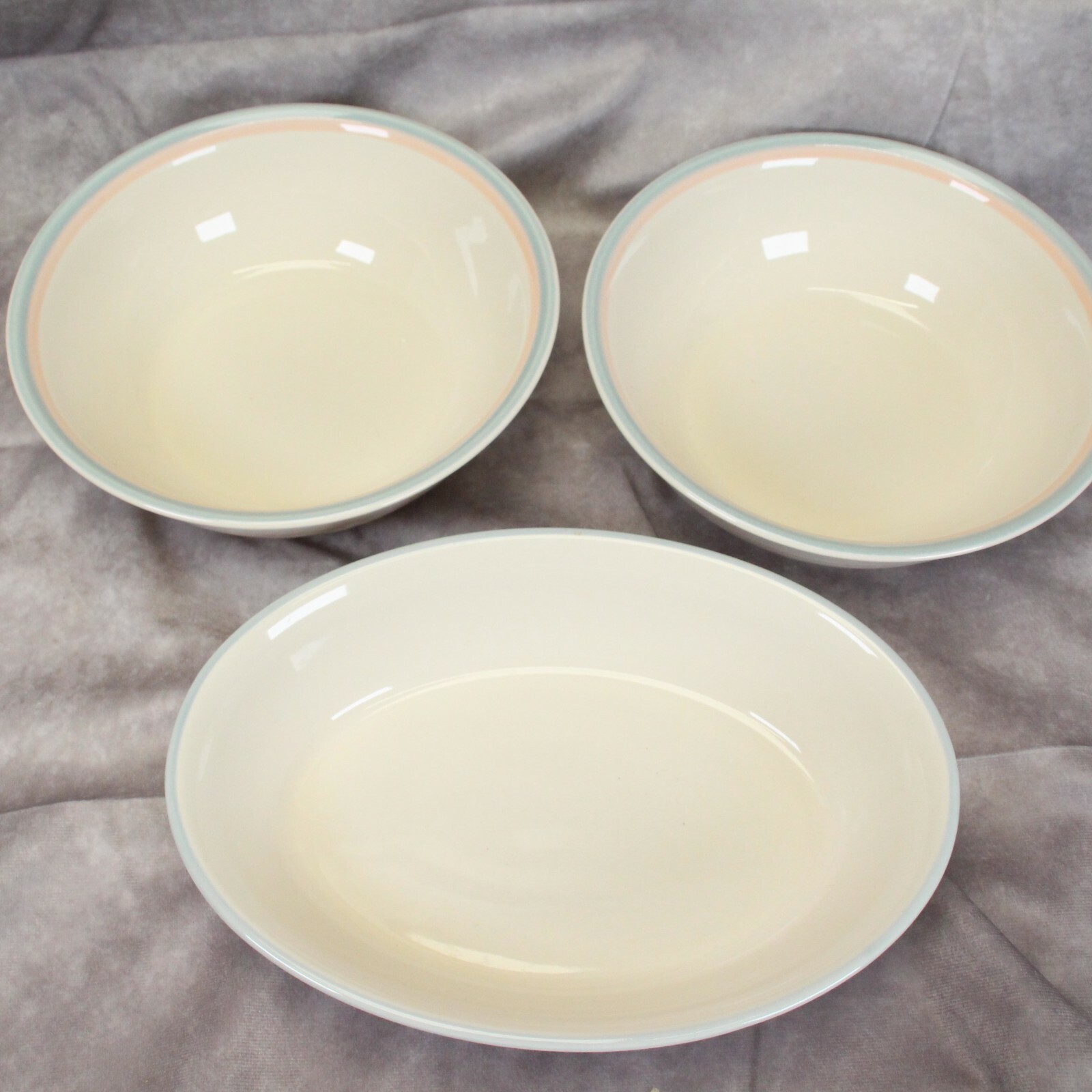 Pfaltzgraff Sunrise Oval and Round Serving Bowls Lot of 3 - $35.27
