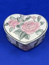 Toyo Enameled Porcelain Floral Asian Vintage Heart Trinket Ring Jewelry Box - £13.43 GBP