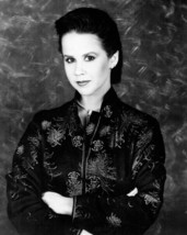 Linda Blair 1990&#39;s era portrait wearing a Japanese kimono 8x10 inch photo - £7.62 GBP