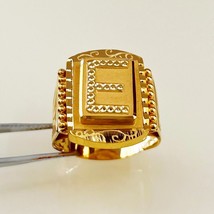 Authenticity Guarantee 
REAL GOLD Initial Letter E Custom Men&#39;s Ring 18 Kt Ye... - £670.00 GBP