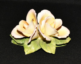 Vtg Napoleon Capodimonte Porcelain Flower Sculpture Pale Yellow Pink Roses Italy - £19.94 GBP