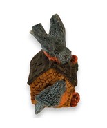 Vintage Resin Miniature Birdhouse &amp; Birds Set, Detailed Design, Collectible - $189.87 MXN