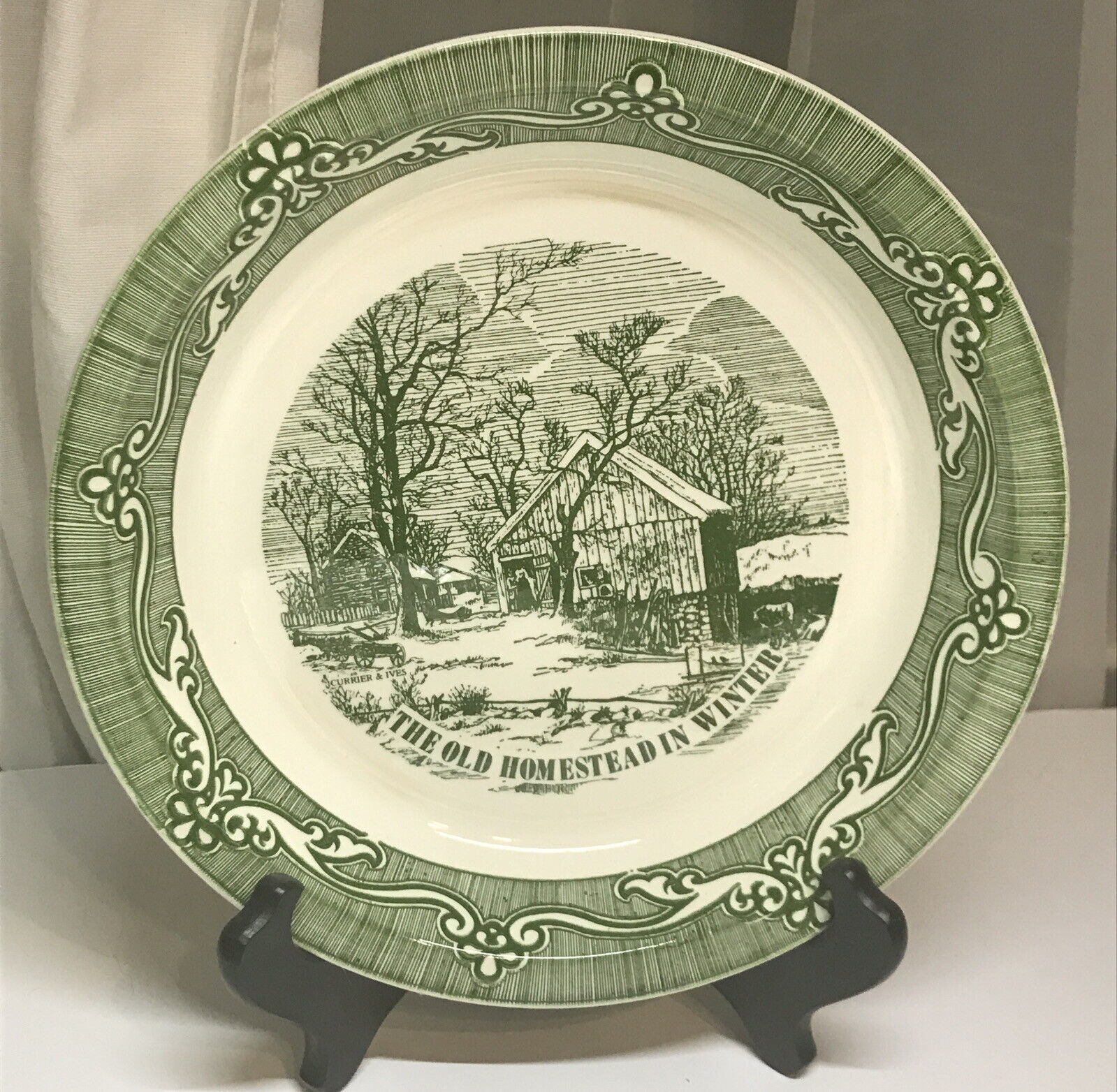 Vtg Currier & Ives The Old Homestead in Winter Pie Plate 10" Decorativ Collector - $9.49