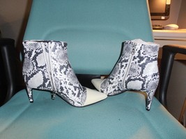 Rag and Bone Black and White Beha Snakeskin Boots Size EU38 US 8 $575.00 NEW - £117.48 GBP