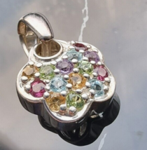 Cna 925 Sterling Silver Sparkling Multi Gemstone Flower Pearl Enhancer Pendant - £35.10 GBP