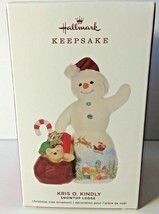 Hallmark 2019 Ornament Snowtop Lodge New Ship Free 15th In Series Kris O. Kindly - £30.90 GBP