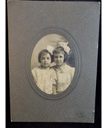 ANTIQUE MOUNTED PHOTOGRAPH 2 CHILDREN SISTERS with Bows in Hair Early 19... - €4,22 EUR