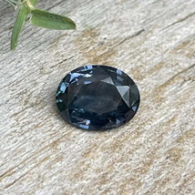 Natural Unique Bi Coloured Sapphire - £330.00 GBP