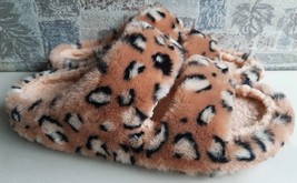 Crocs Classic Cozzy Animal Print Leopard Sandal Slippers Size Men 7 Wome... - $35.83