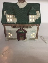 1994 Collection Ceramic 319 MAIN STREET Christmas Village House With Cor... - $18.42