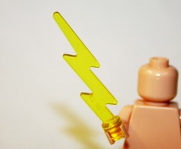 USA Minifigure Toy Clear Yellow Lightning weapon piece - £3.87 GBP