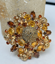 Vintage Juliana D&amp;E Filigree Bead Topaz Amber Fall Rhinestone Domed Brooch - £116.68 GBP