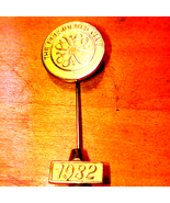 Vintage 1982 Avon presidents club stick pin - $332.45 MXN