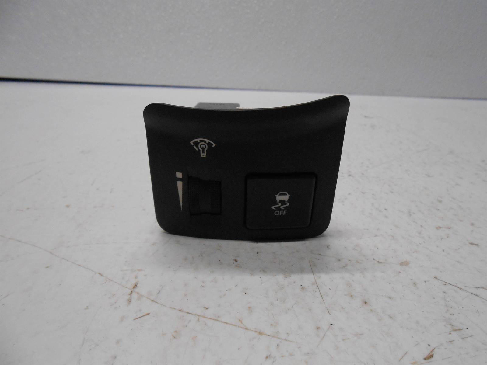 2011 KIA Soul Intstrument Cluster Dimmer Switch 201005702 - $19.99