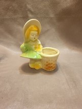 Vintage 1940-1950 Shawnee USA Pottery &quot;Girl With Basket&quot; Planter - £7.56 GBP