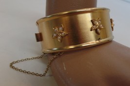 Whiting Davis Stamped Vintage Goldtone Floral Bracelet w Mini Faux Pearls 7&quot; Wri - £27.78 GBP