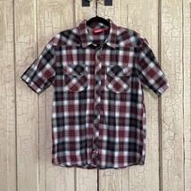 Mens Vans off the wall Red Black Plaid Shortsleeve Snap Button Shirt Size Large - $14.01