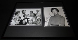 Carol Burnett Signed Framed 16x20 Photo Set - £118.69 GBP