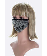 LOVE Crystal Fashion Mask - €9,01 EUR
