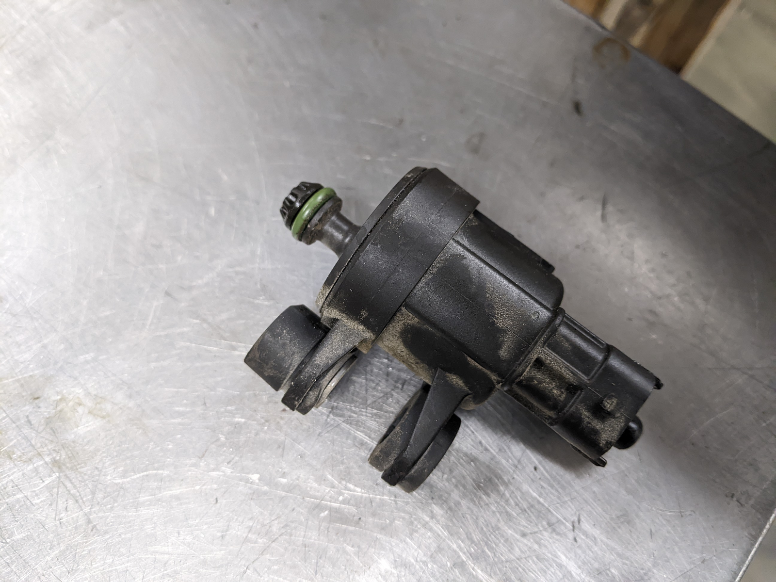 EVAP Purge Valve For 11-15 Chevrolet Volt  1.4 12610560 Hybrid - $19.75