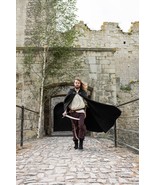 Black Wool Cloak with Wolf Clasp – Medieval Hooded Cape for LARP &amp; Reena... - €110,26 EUR