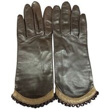 VTG Brown Leather Gloves w/ Contrasting Tan & Scallop Cuff Womens Sz 7  - $549.90 MXN VTG Brown Leather Gloves w/ Contrasting Tan & Scallop Cuff Womens Sz 7  - $549.90 MXN