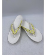 Crocs Kadee II Printed Flip Flops White and Yellow Daisy Print Women&#39;s 8 - $21.48 CAD