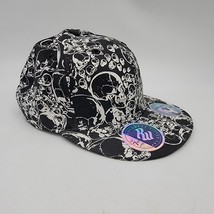 Rocawear Fitted Cap Size 7 3/8 Black and White Skulls Printed Jay-Z Approved - £15.84 GBP