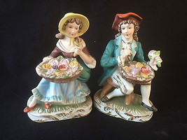Vintage Paire Porcelaine Paire De Fermiers Avec Flowerbaskets - £39.34 GBP