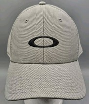 Oakley Embroidered Logo Gray/Black Adjustable Hat/Cap  - £15.32 GBP