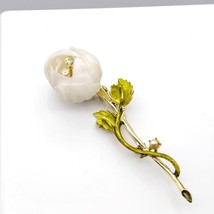 Vintage Flower Bloom Brooch with Soft Plastic Petals, White on Gold Tone - £30.32 GBP